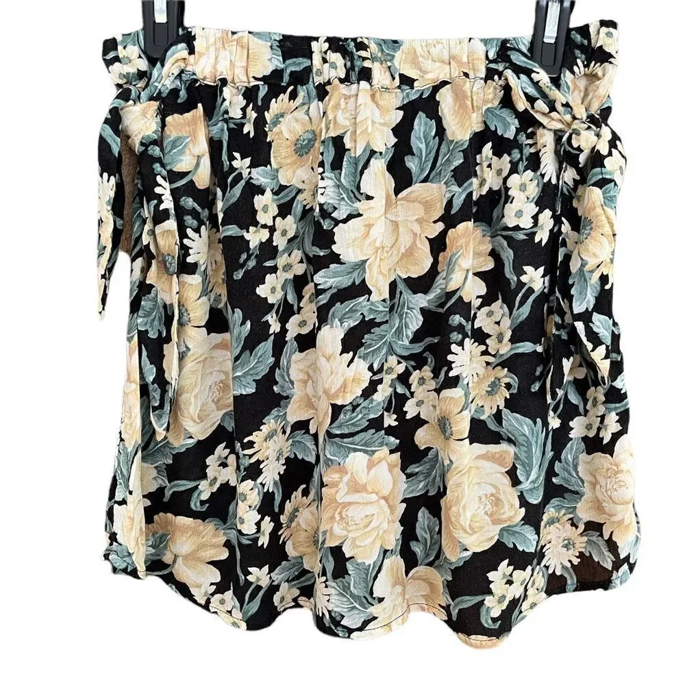 AMERICAN Eagle Outfitters floral elastic waistband side tie skirt, size M.